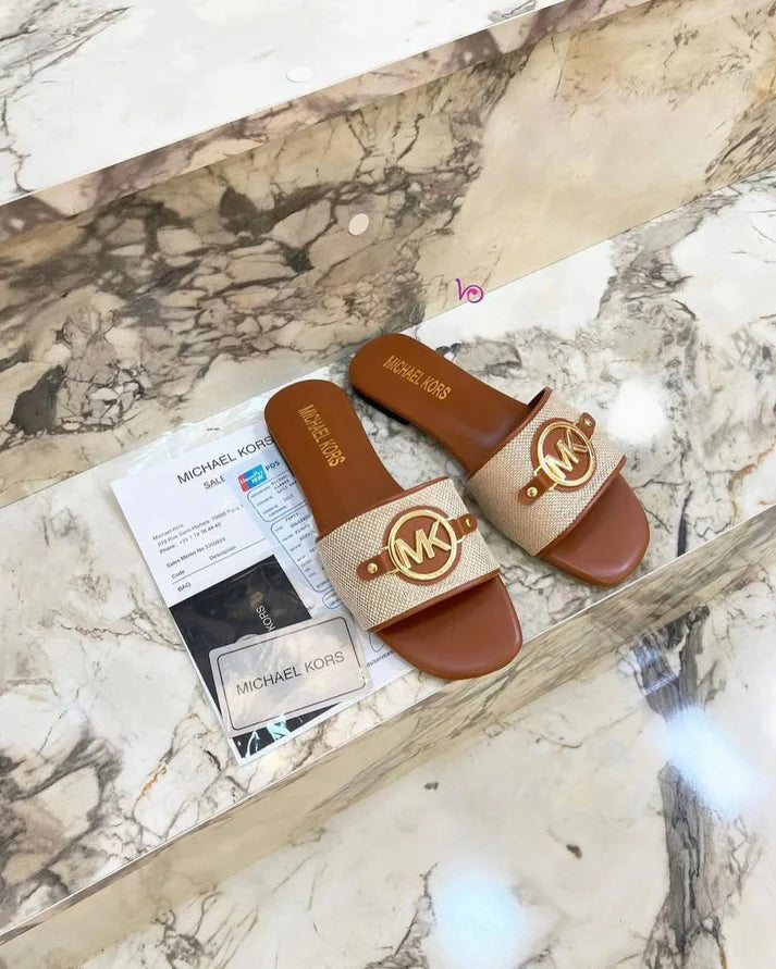 HEELSIVA MK - BROWN
