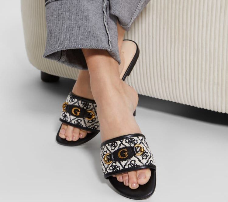 GUESS FLATS